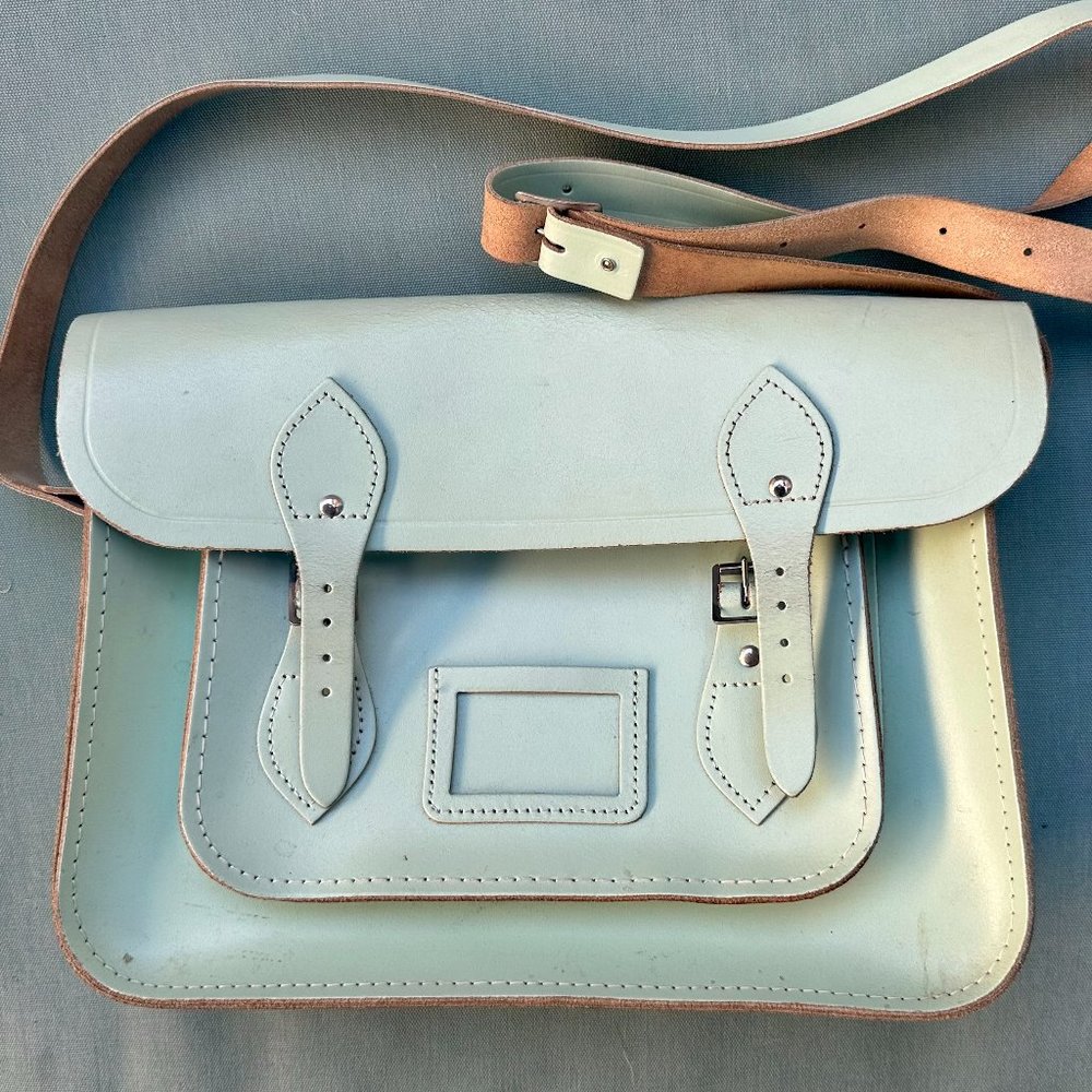 13" Mint green Cambridge satchel crossbody/messenger leather bag - Picture 1 of 3